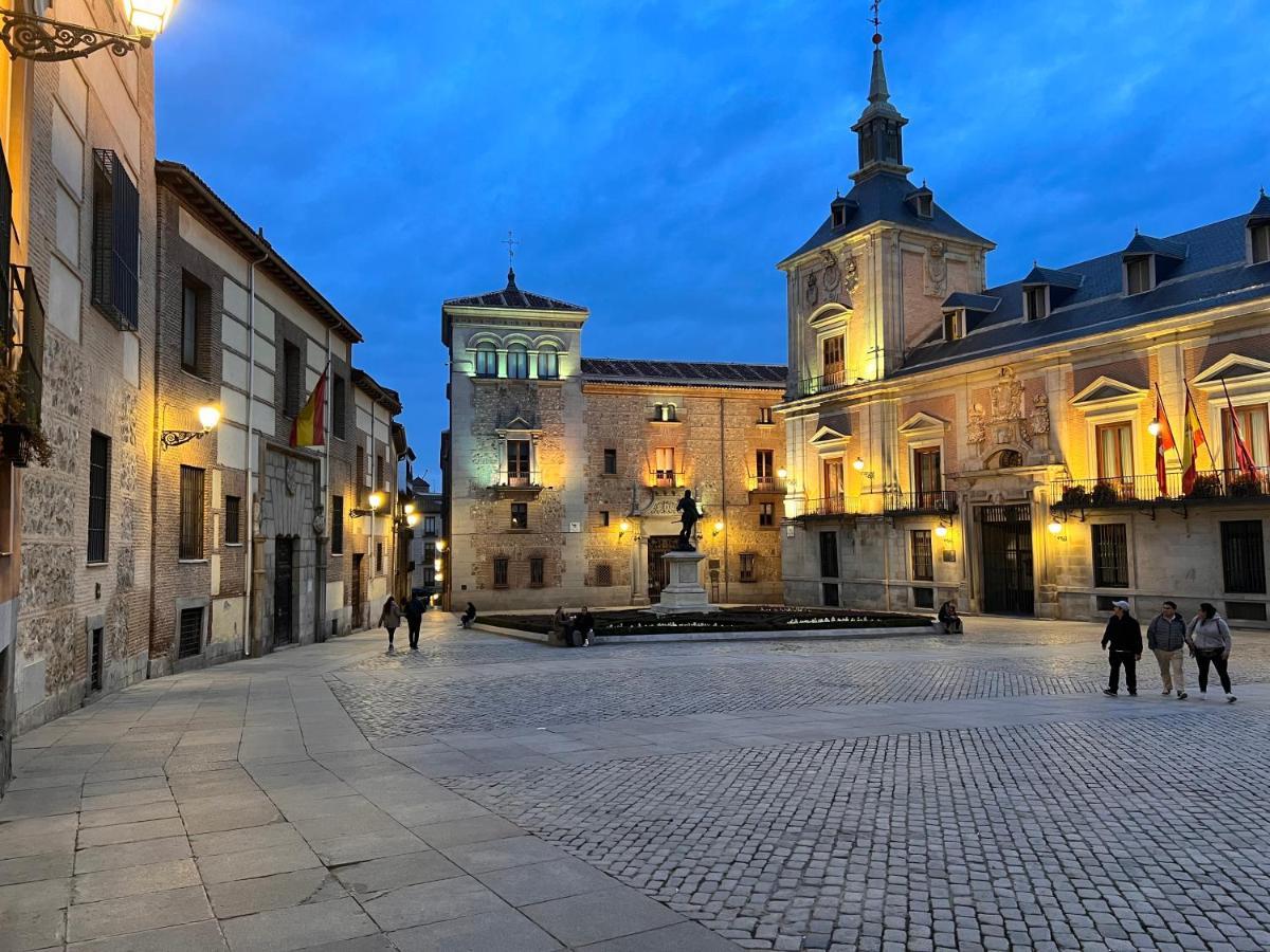 Apartment In Monumental Square Madrid Center Zewnętrze zdjęcie
